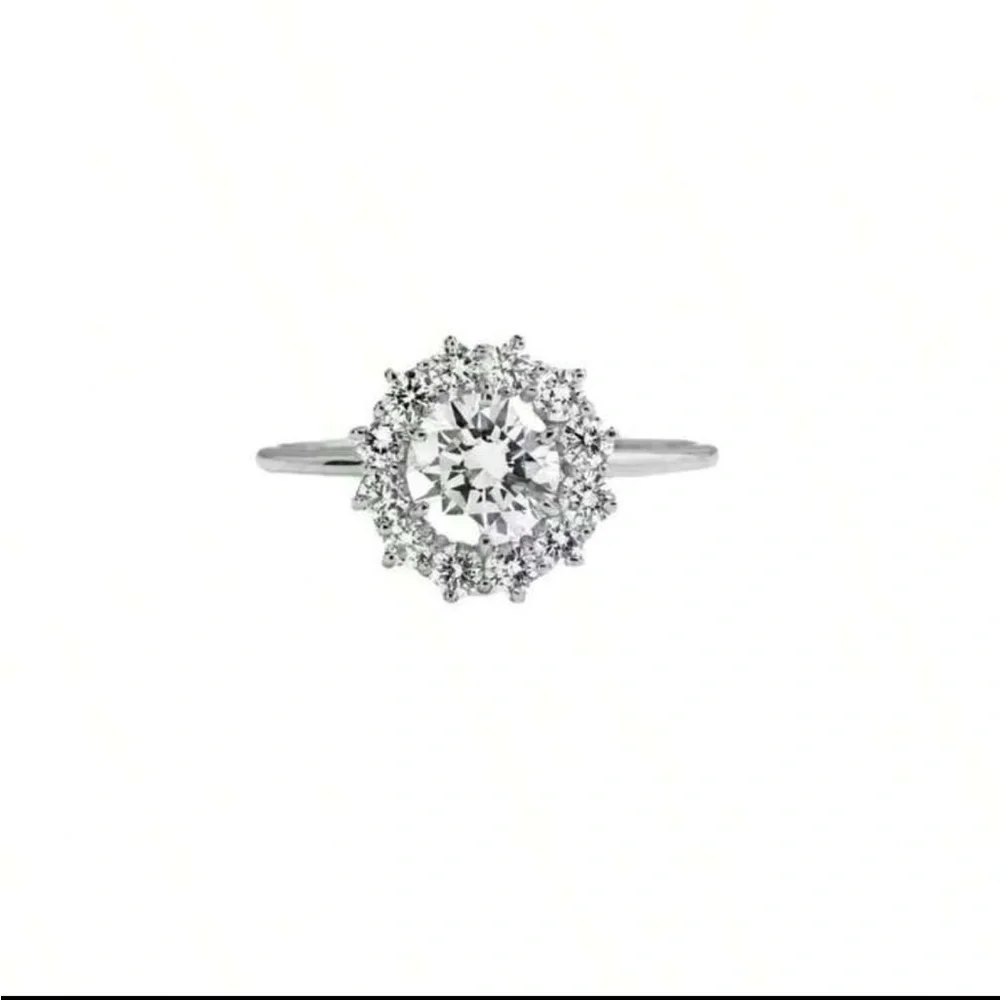 Silver ring - Picture 2 of 3